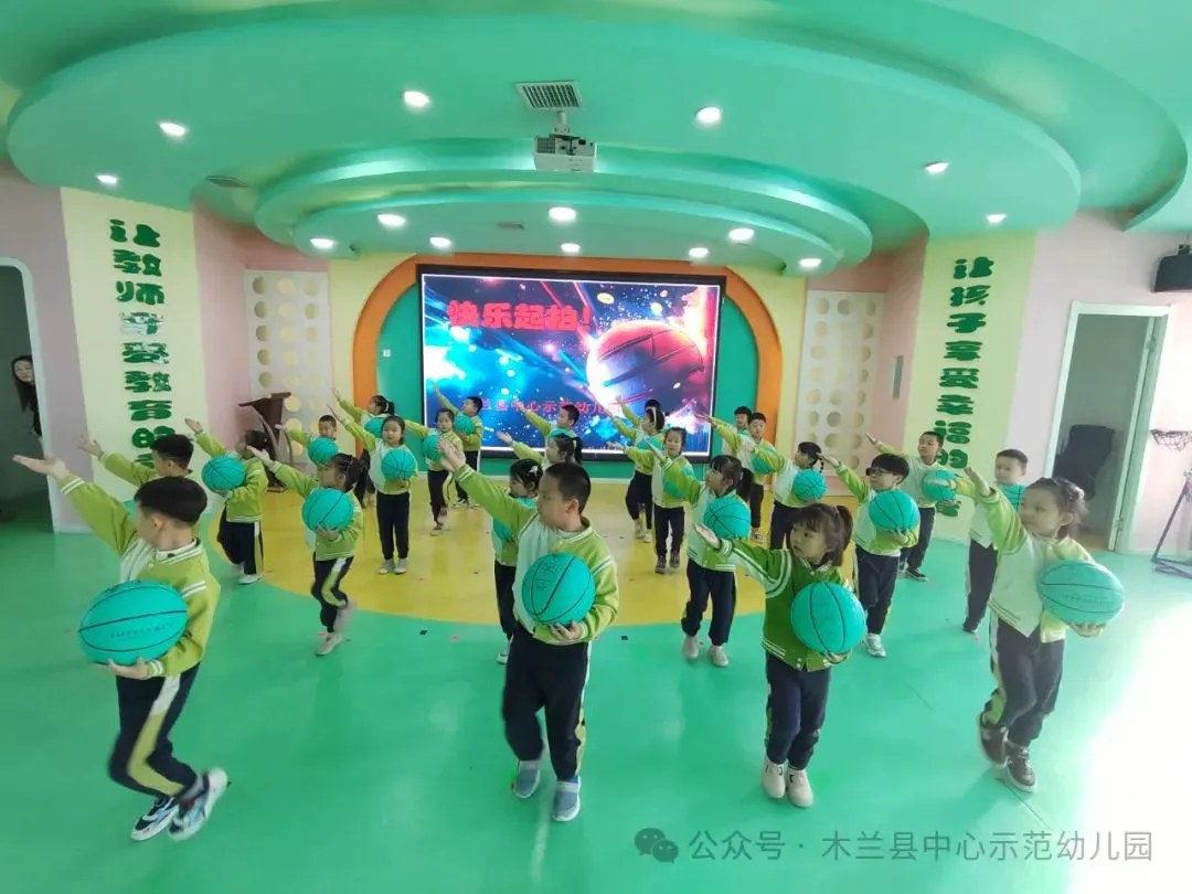 如何在快攻中合理分配场上位置?_0